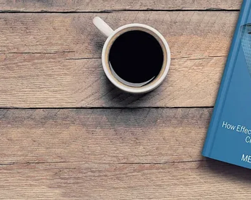 Customer-Centric Product Development: Moving from Outputs to Outcomes (“Escaping the Build Trap” review)